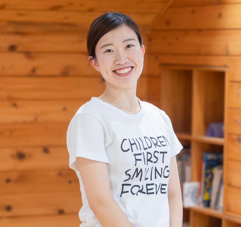 小田内日菜先生